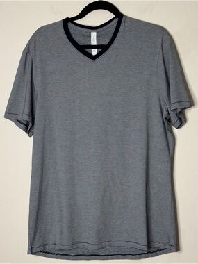 Lululemon Men’s  5 Year Basic Striped T-Shirt Navy White Size L